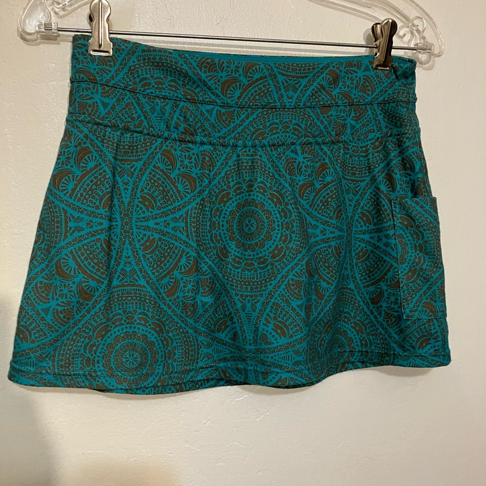 prAna mini stretchy skirt XS perfect over leggings yoga swim hot springs
